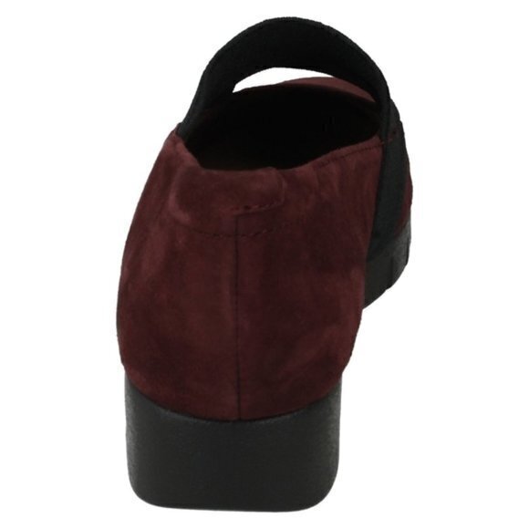 NEW DAELYN VILLA LADIES CLARKS SUEDE SLIP ON FLATS - Picture 4 of 5